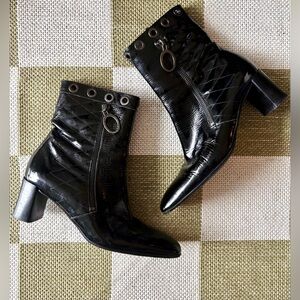 VINTAGE Via Spiga Patent Leather Boots Black Quilted // Made in Italy